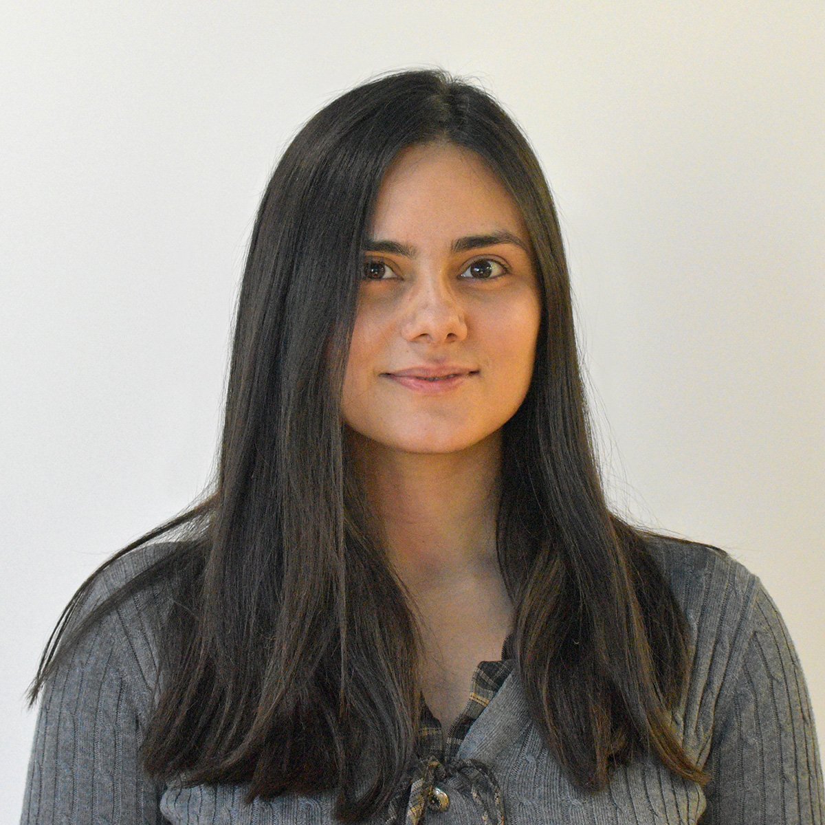 Memnune-Bogiatzi-Web